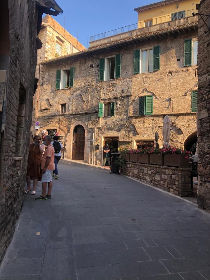 Апартаменты La Casa Dell'Artista Ассизи Экстерьер фото